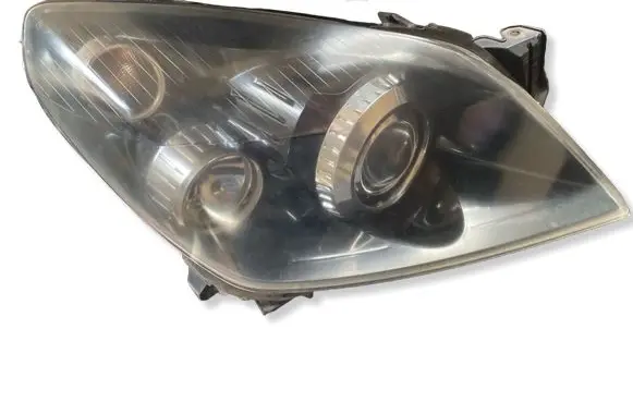 Opel Astra H Headlight/headlamp 16020200