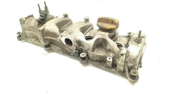 Chevrolet Captiva Rocker cam cover 