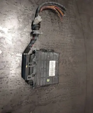 Audi A4 S4 B5 8D Gearbox control unit/module 01N927733EA