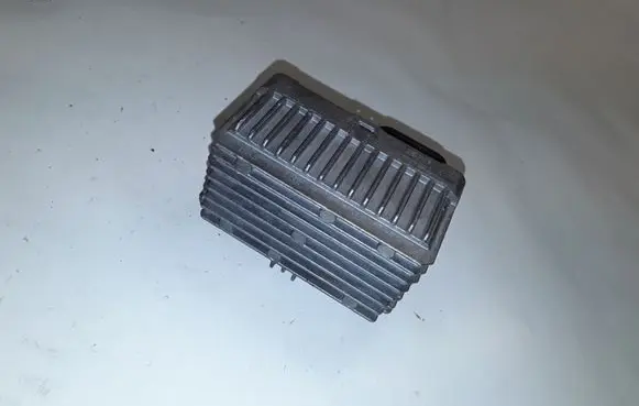 Opel Antara Glow plug pre-heat relay 55574293 0522122601