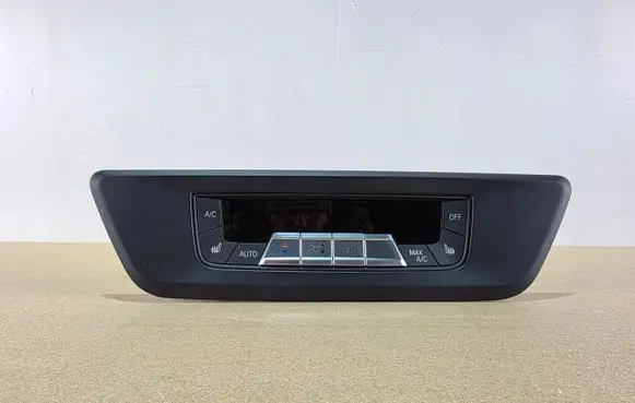 BMW X7 G07 Climate control/heater control trim 