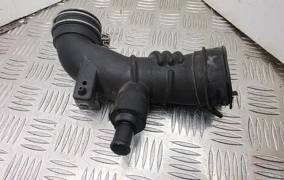 Toyota Yaris Air intake hose/pipe 178800M090