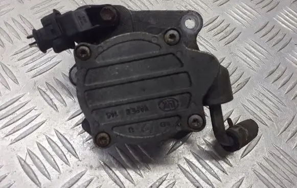 Toyota Yaris Vacuum pump