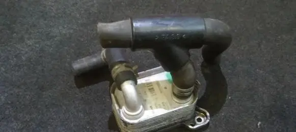 Engine oil radiator