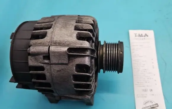 Renault Megane III Generator/alternator 231000026R IMPRK1548138