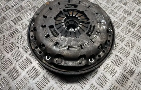 BMW 1 E81 E87 Clutch set kit 3240517 4150408