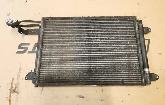 A/C cooling radiator (condenser)