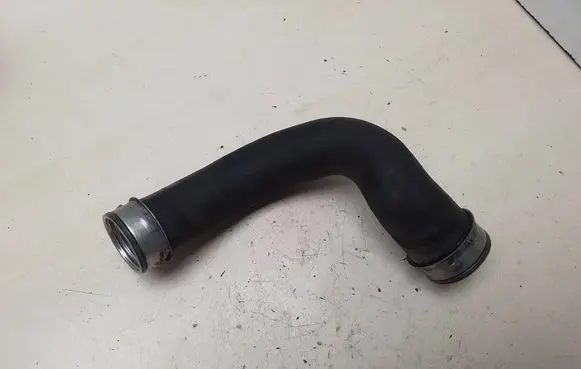 Volkswagen Golf IV Intercooler hose/pipe 7H0145709D