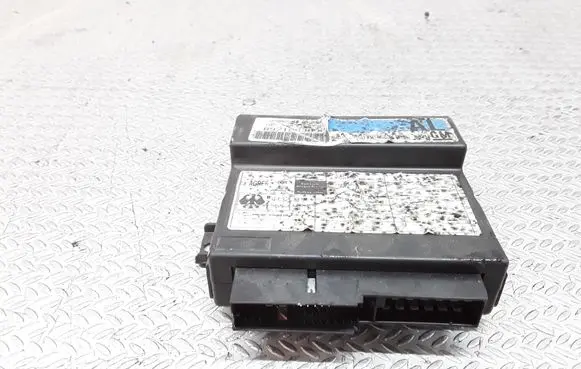 Opel Frontera B Comfort/convenience module 8971863990