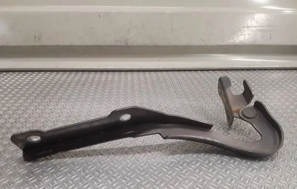 Nissan Pixo Engine bonnet/hood hinges 