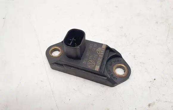 Volkswagen PASSAT CC Airbag deployment crash/impact sensor 3C0907651