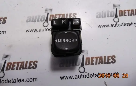 Toyota Avensis T250 Wing mirror switch 183575