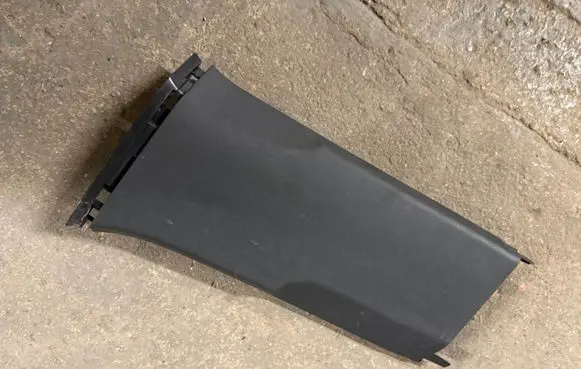 Skoda Fabia Mk4 (6VA) (B) pillar trim (bottom) 6VA867281