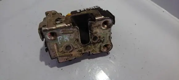 Renault Safrane Coupe door lock (next to the handle) 