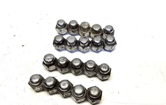 Nissan Qashqai+2 Nuts/bolts 