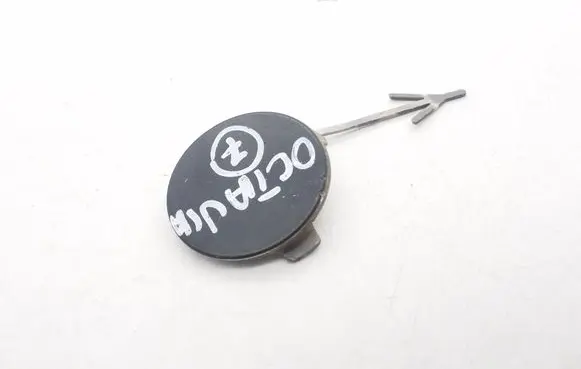 Skoda Octavia Mk2 (1Z) Front tow hook cap/cover 1Z0807241A