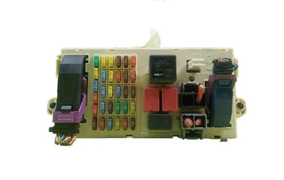 Alfa Romeo GT Fuse box set 46558758 BEZPIECZNIKOW