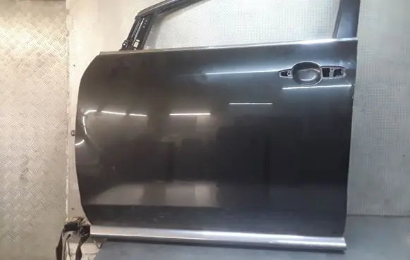 Mazda CX-7 Front door