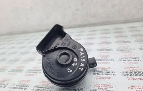 Volkswagen PASSAT B7 Horn signal 7N0951223A A046522