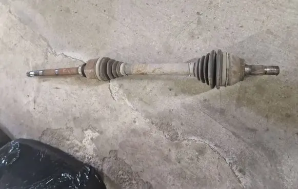 Front driveshaft