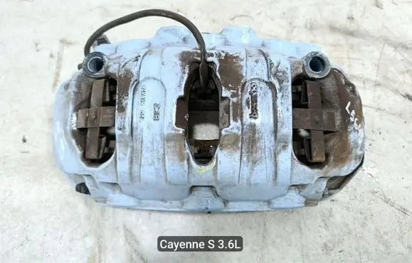 Porsche Cayenne (92A) Front brake caliper 7PP615123