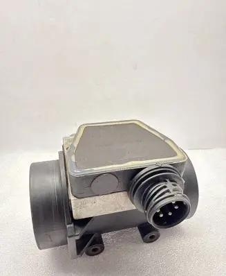 BMW 5 E34 Mass air flow meter 17185219 0280212010