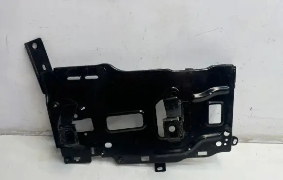 Peugeot 3008 II Battery tray 9815288480
