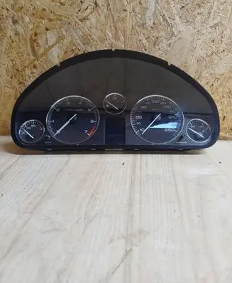 Peugeot 407 Speedometer (instrument cluster) 89661232