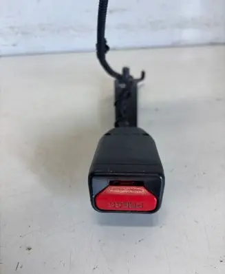 Honda CR-V Front seatbelt buckle 620177BA