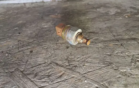 Audi 80 90 S2 B4 Coolant temperature sensor 034919369C