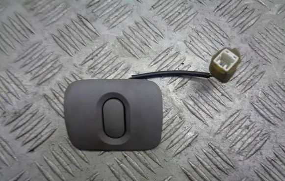 Nissan Almera N16 Sunroof switch 