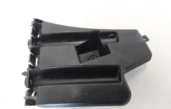 Volvo V60 Front bumper mounting bracket 30796625