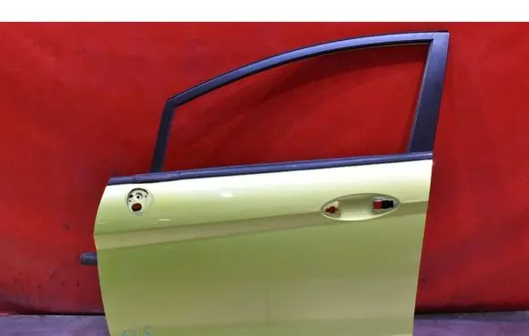 Ford Fiesta Front door 