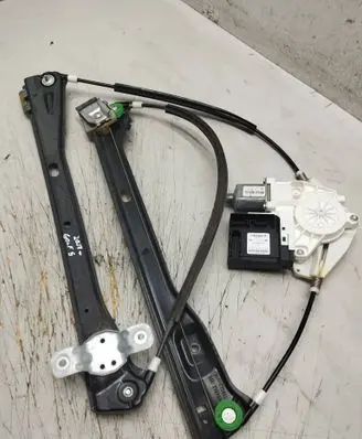 Volkswagen Golf V Front door window regulator motor 05075710 1K0959793J 10220307030499