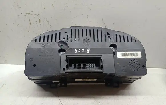 Volkswagen Golf Plus Speedometer (instrument cluster) A2C53023102 A2C53025660 C60682