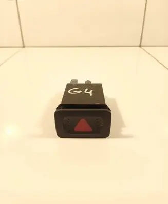 Volkswagen Golf IV Hazard light switch 1J0953235J PA66GF30