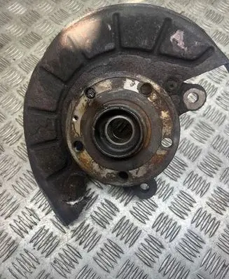 Volkswagen Touran I Front wheel hub