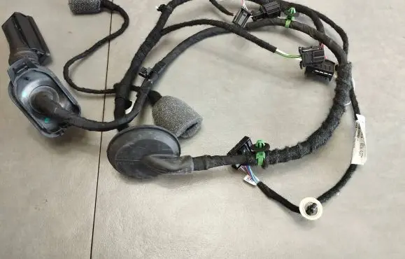 Skoda Octavia Mk4 Rear door wiring loom 5E3971693AC