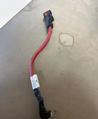 Positive cable (battery)