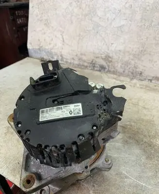 Nissan Qashqai J12 Generator/alternator 2310a1749r