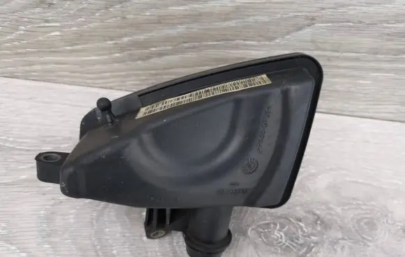 Mercedes-Benz R W251 Vacuum air tank A6421400087