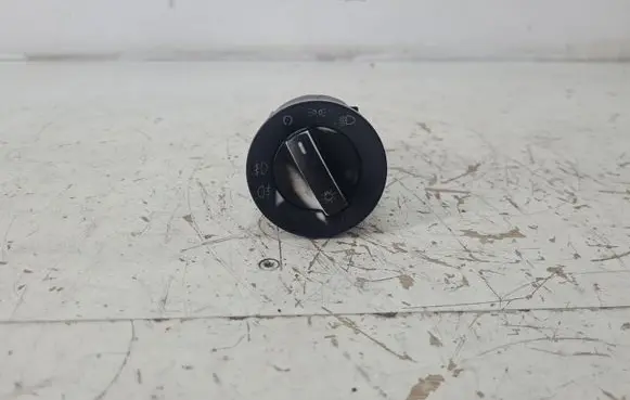 Volkswagen Polo Light switch 6Q0951531C