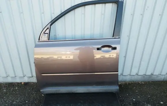 Nissan X-Trail T31 Front door