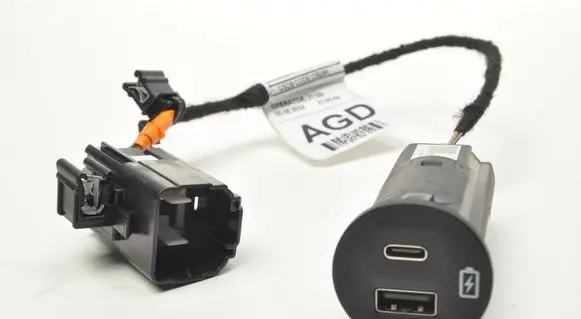 Ford Ranger IV USB socket connector N1WT-14D338-AGD