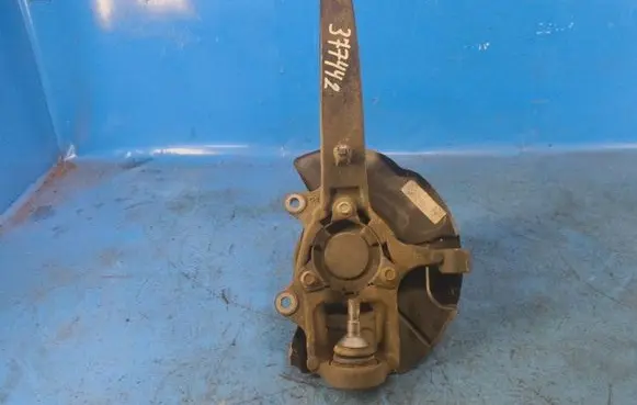 Jeep Grand Cherokee Rear wheel hub spindle/knuckle 68022629AD