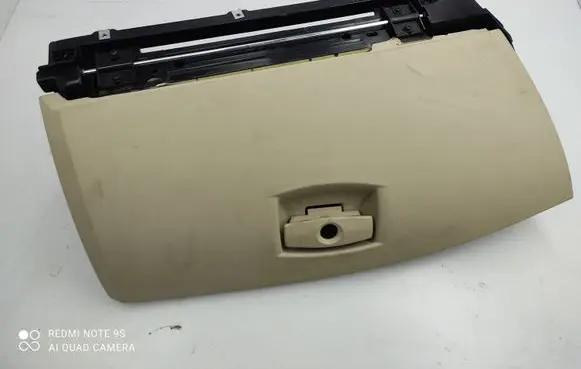 BMW 5 E60 E61 Glove box 7034080