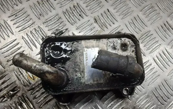 Engine oil radiator