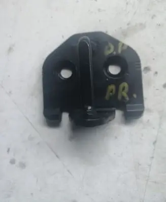 Volvo S80 Front door lock loop/hook striker 30763652