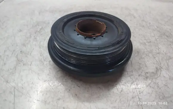 BMW 5 F10 F11 Crankshaft pulley