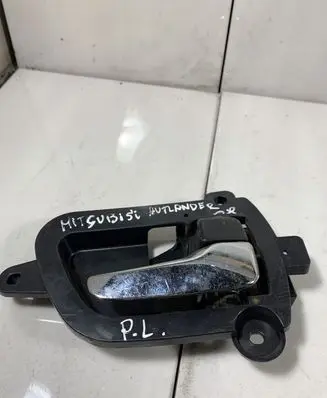 Mitsubishi Outlander Front door interior handle 3G45X